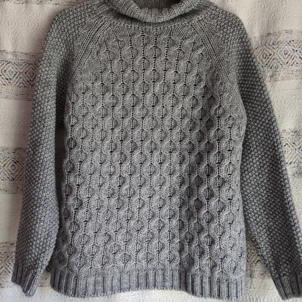 Grey turtleneck sweater - size M - oversized style